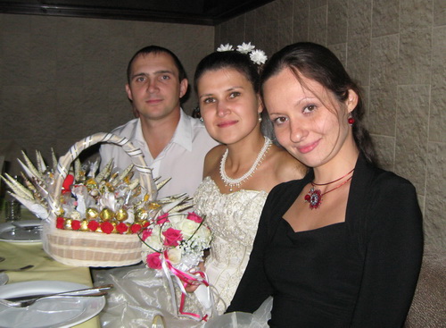 Дарина Никонова, жених и невеста, букет из конфет