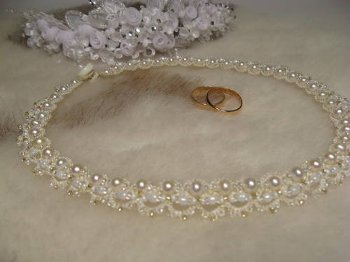 Свадебное ожерелье из бисера и жемчуга от Дарины Никоновой